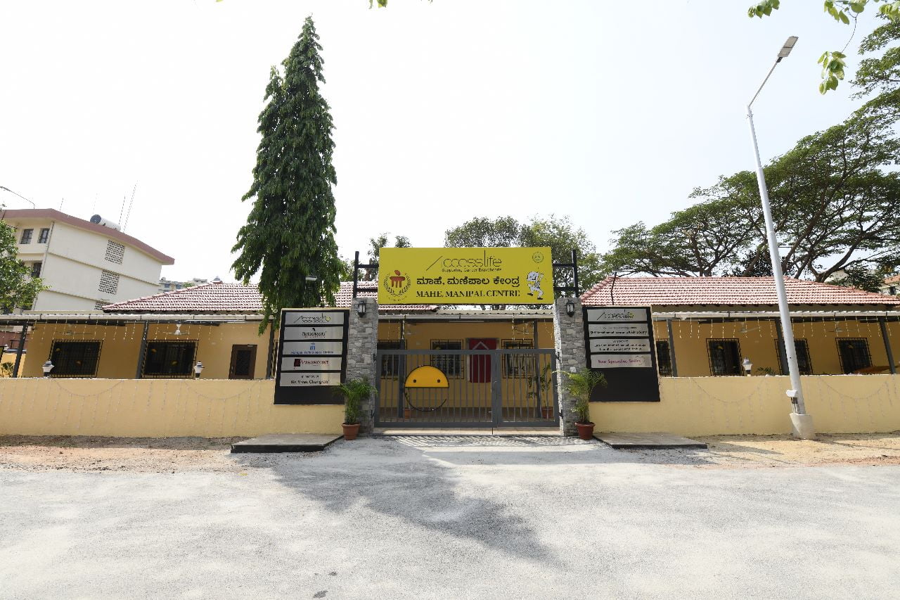 AL MANIPAL CENTRES